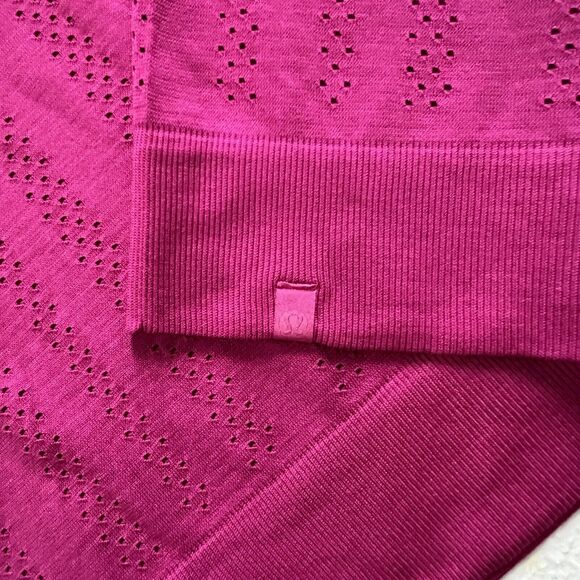 Lululemon Fletching Lines Ripened Raspberry Swiftly Breathe Long Sleeve Shirt 4 - Picture 5 of 8